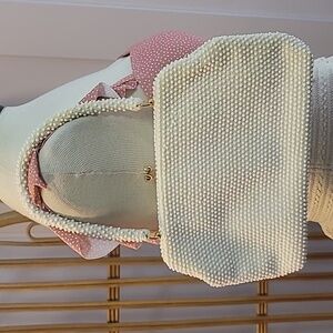 La Regale LTC vintage purse clasp closure cream color gold metal beaded luxury